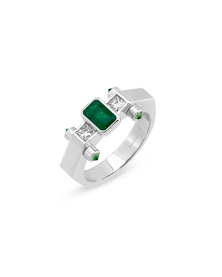 Janet Nova Emerald Yüzük
