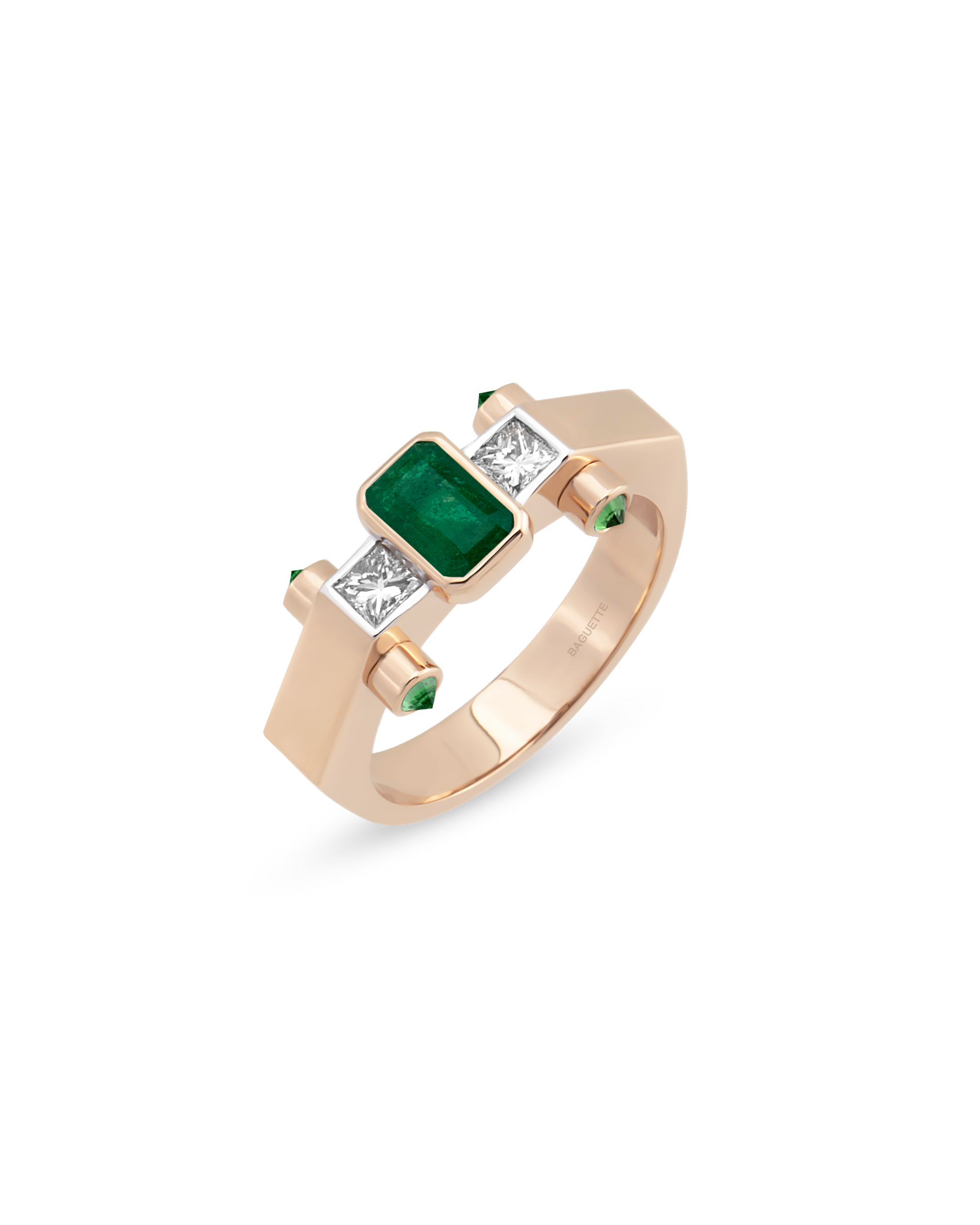 Janet Nova Emerald Yüzük