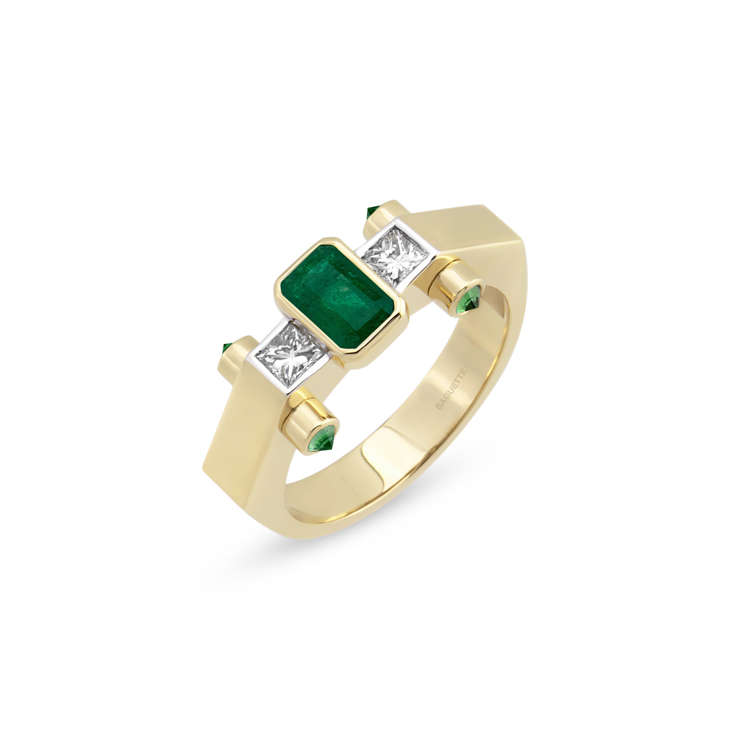 Janet Nova Emerald Yüzük