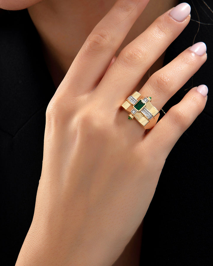 Emma Emerald Yüzük